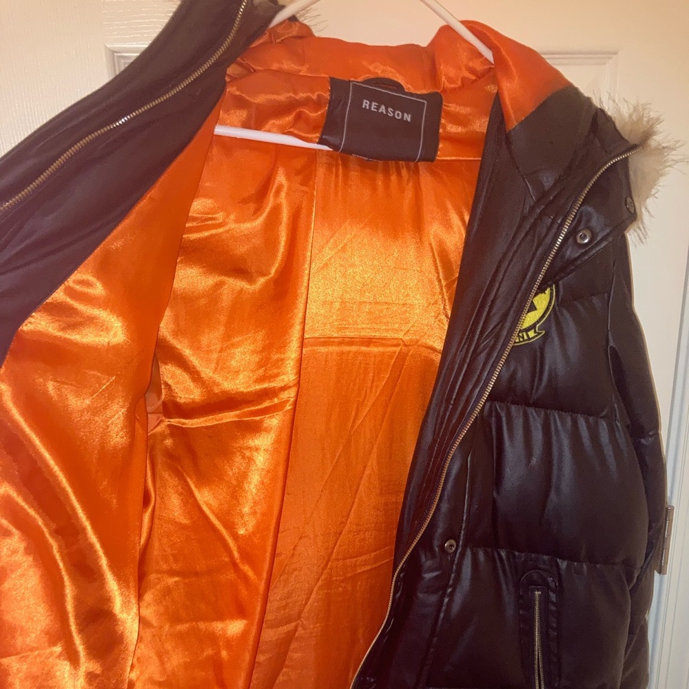 Big ass jacket - Picture 3 of 3